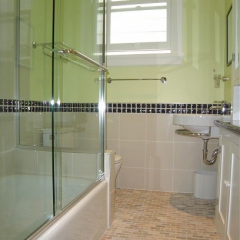 35)CastroShower