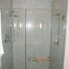 39)EdgewaterShower
