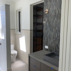 Hampton-Master-North-Vanity